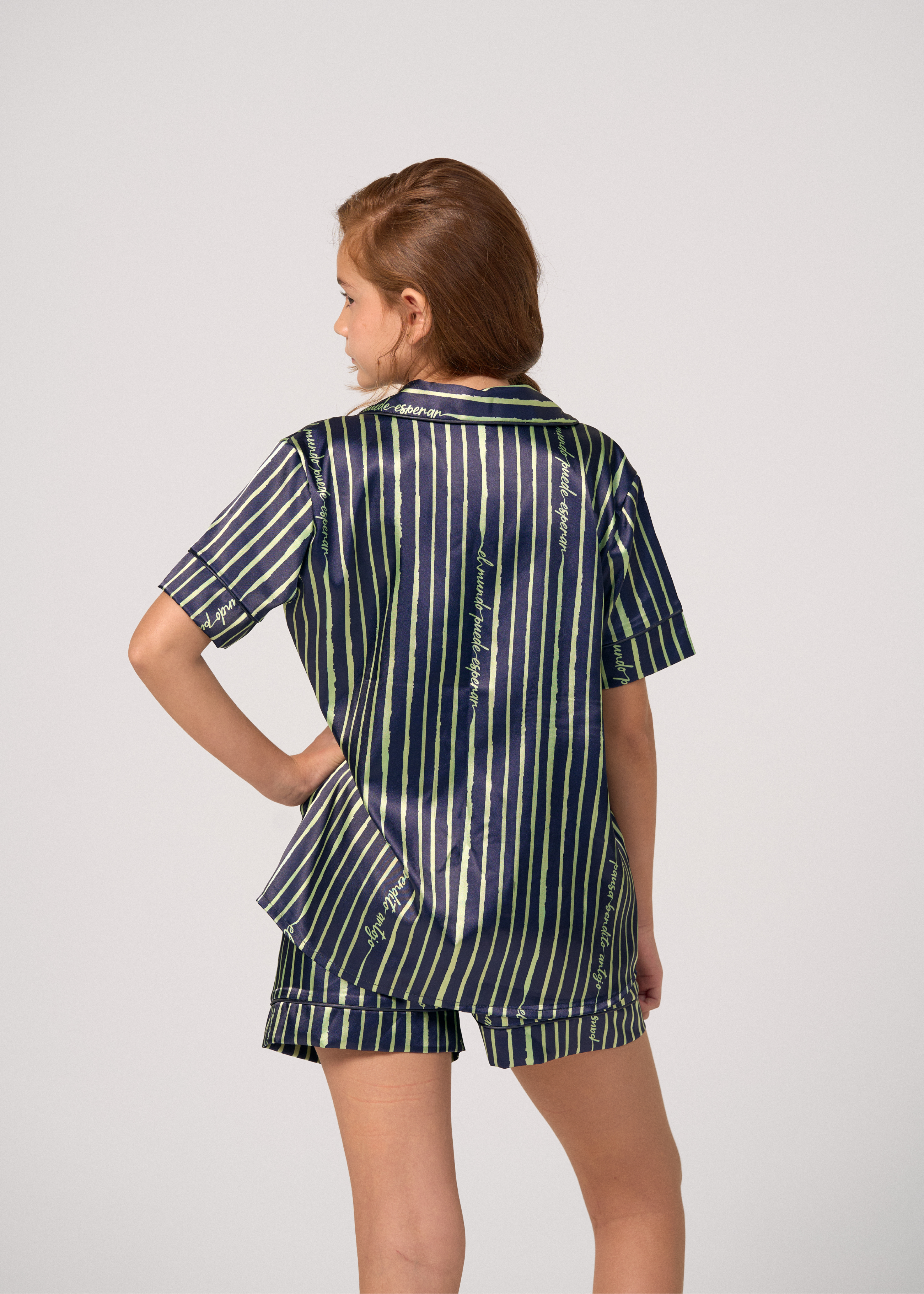 Pijama Short / Camisa Manga Corta Satín Pausa BA