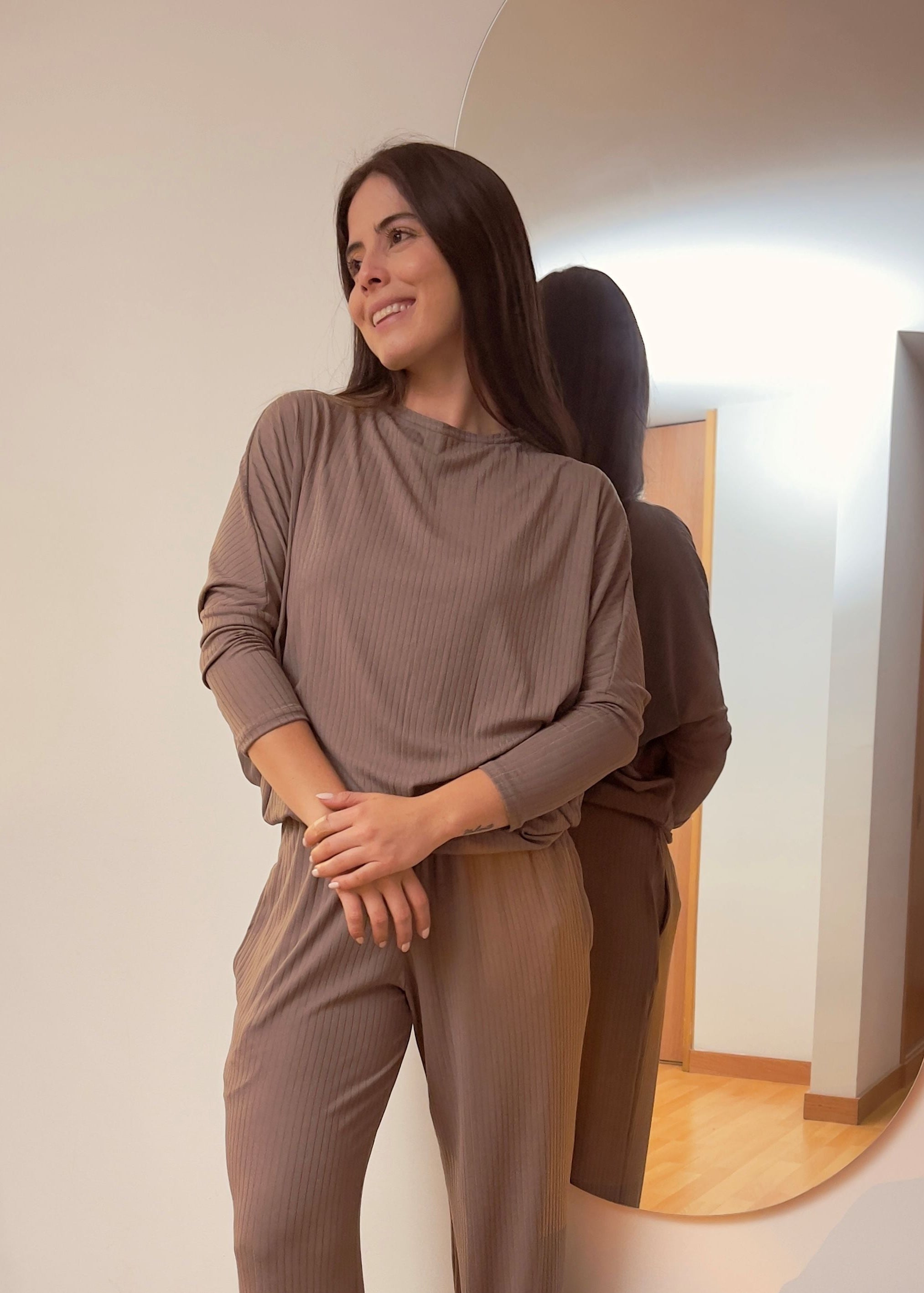 Set Alma Mocha Pantalón / Buzo